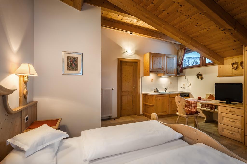 Residence Ciasa Planat サン・カッシアーノ エクステリア 写真